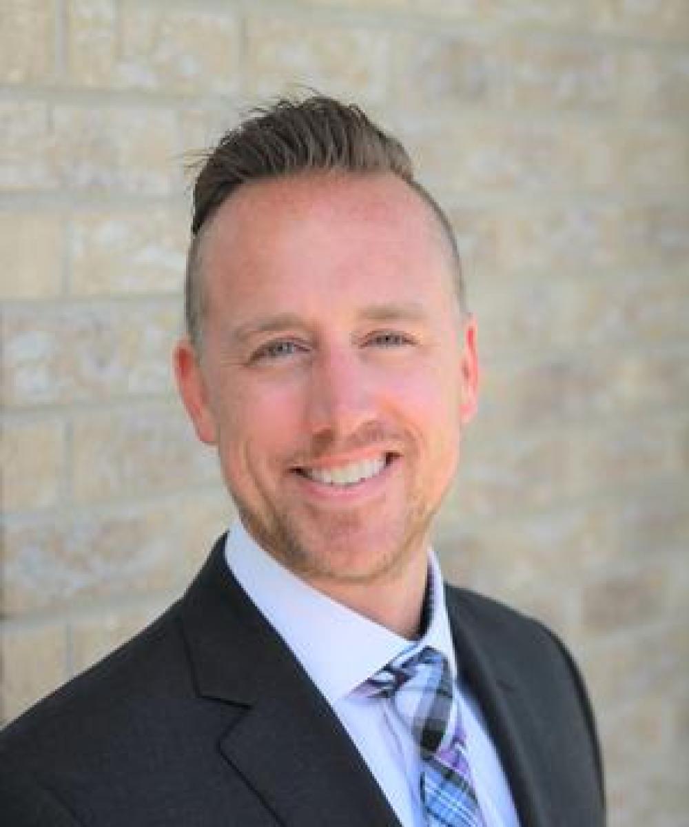 Derek | Director of Planning | Diversified Wealth Management